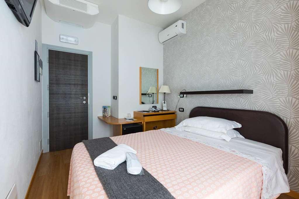 Hotel Logonovo リド・デッリ・エステンシ 部屋 写真